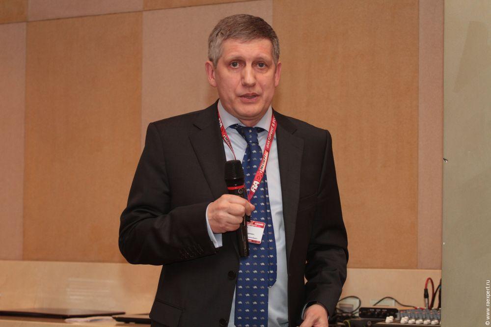 Носов Виктор Александрович, вице-президент и управляющий директор по факторингу ПАО «Промсвязьбанк»
