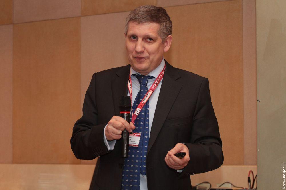 Носов Виктор Александрович, вице-президент и управляющий директор по факторингу ПАО «Промсвязьбанк»